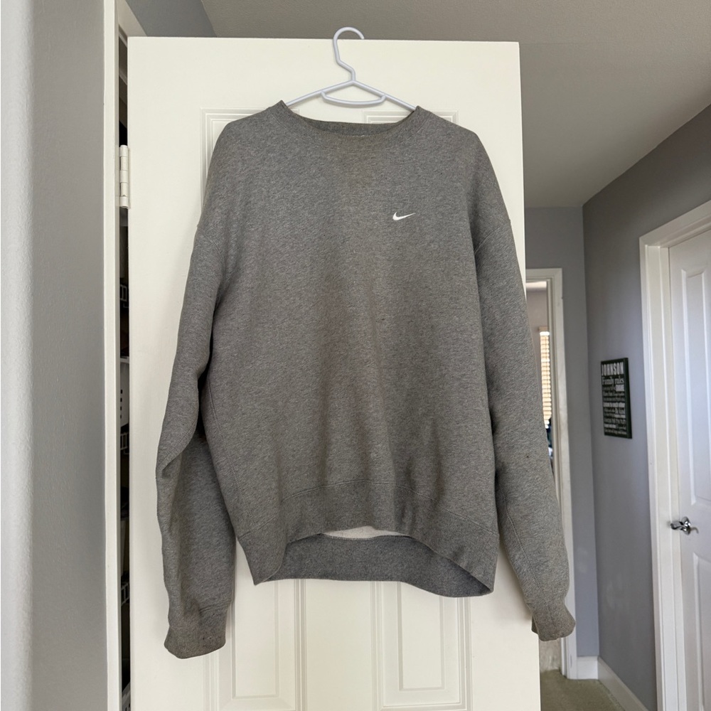 Nike Men's Gray Sweater